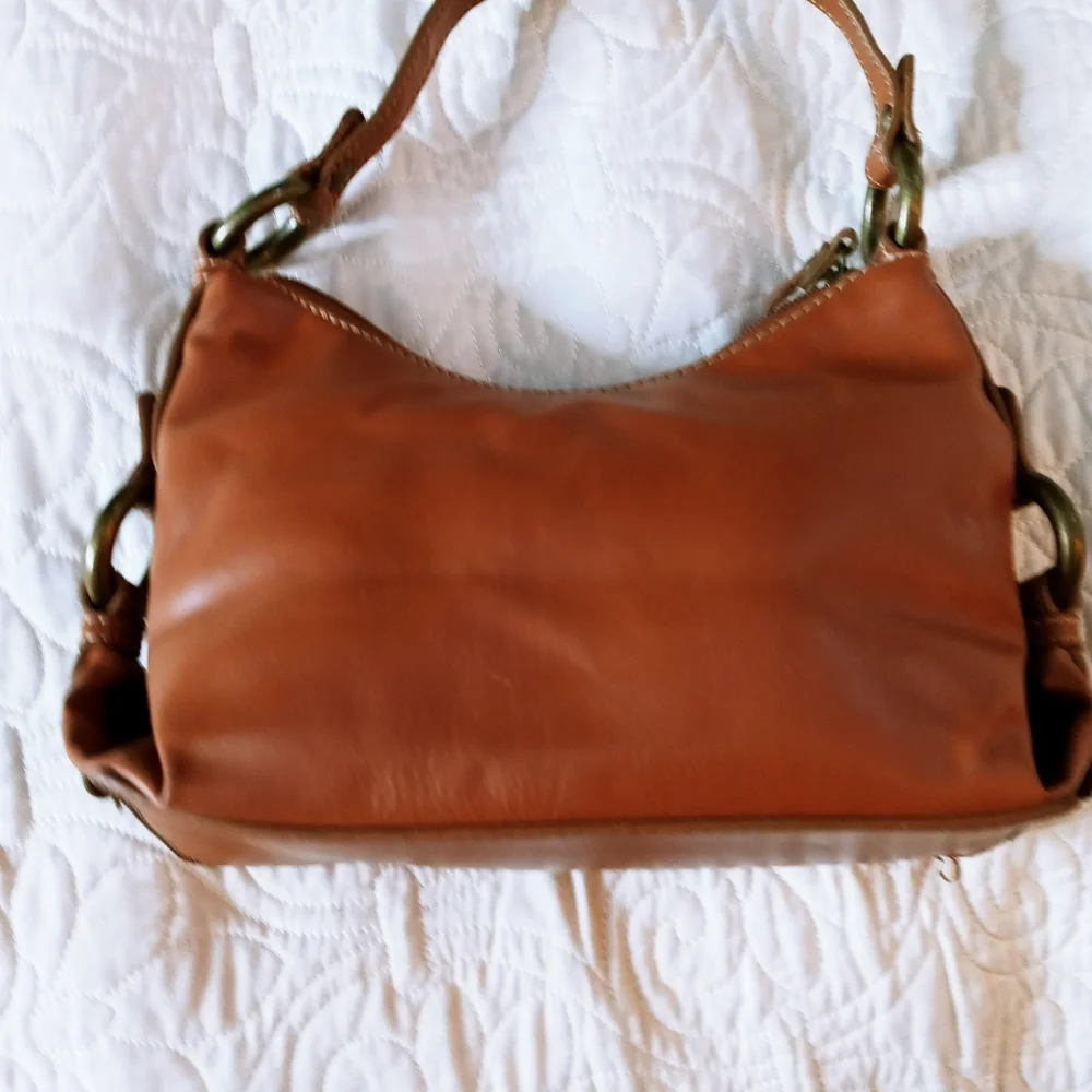 Tommy Hilfiger Vintage Leather Small Hobo/Shoulder/Baguette -Cognac Brown